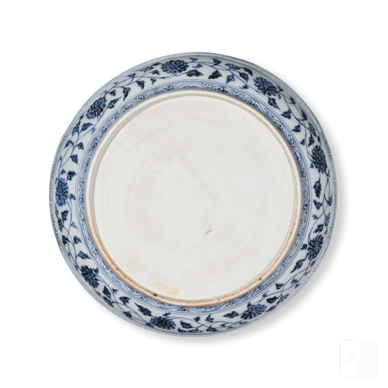 明永樂 青花纏枝蓮紋盤 | RARE ASSIETTE EN PORCELAINE BLEU BLANC - 图4